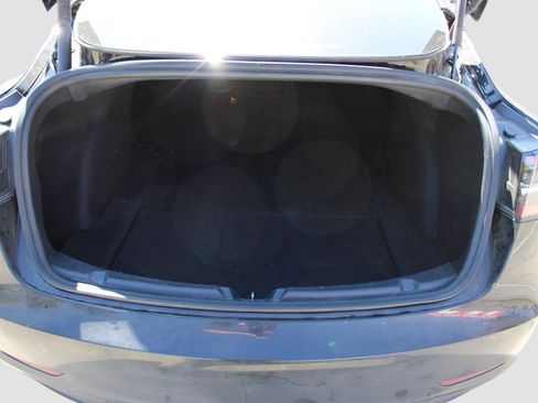 Used 2022 Tesla Model 3 Long Range AWD/4WD image 13