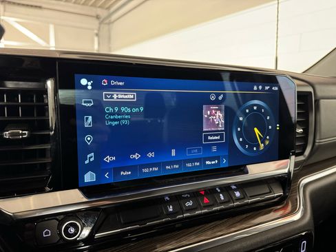 Used 2024 Chevrolet Silverado 2500 LT w/ Convenience Package image 22