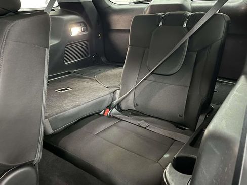 Used 2022 Ford Explorer XLT AWD/4WD image 18