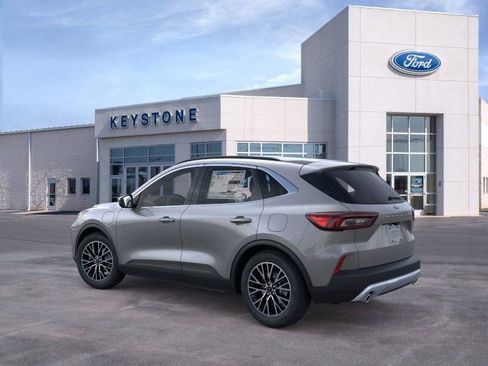 New 2025 Ford Escape SE w/ PHEV Premium Package FWD image 5
