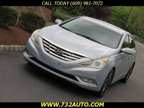 Used 2011 Hyundai Sonata Limited w/ Navigation Pkg 5 FWD image 14