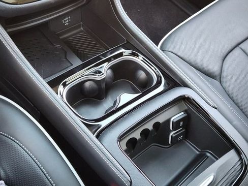 New 2026 Chrysler Pacifica Limited w/ S Appearance Package image 15