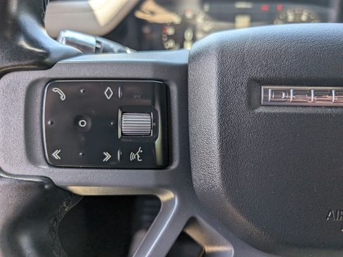 Used 2022 Land Rover Defender 110 X-Dynamic SE AWD/4WD image 25