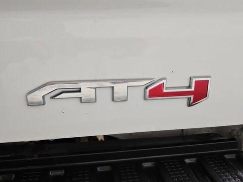Used 2021 GMC Sierra 1500 AT4 image 30
