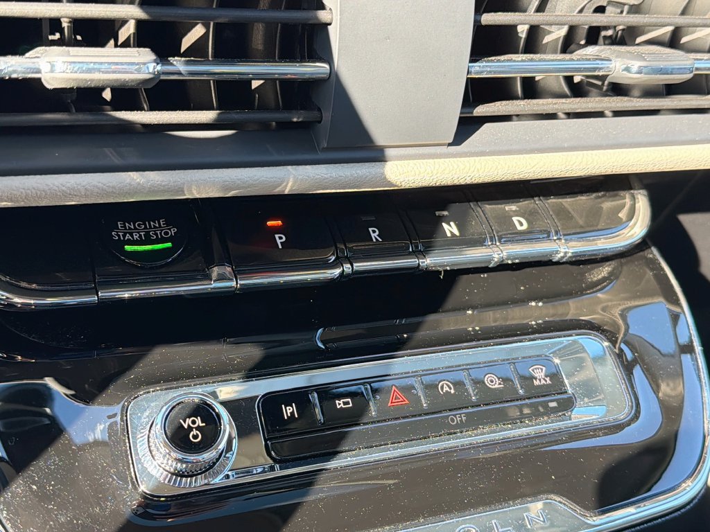 Used 2026 Lincoln Corsair Reserve AWD/4WD image 19