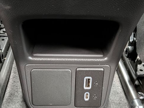 Used 2024 Buick Encore GX Preferred w/ Comfort Package AWD/4WD image 20