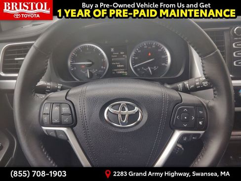 Used 2018 Toyota Highlander XLE AWD/4WD image 22