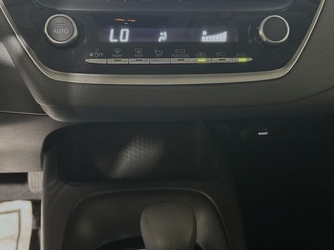 Used 2024 Toyota Corolla LE FWD image 22