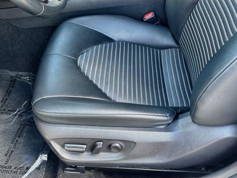 Used 2021 Toyota Camry SE w/ Audio Upgrade Package FWD image 18