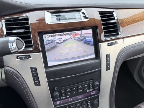 Used 2013 Cadillac Escalade ESV Platinum image 23