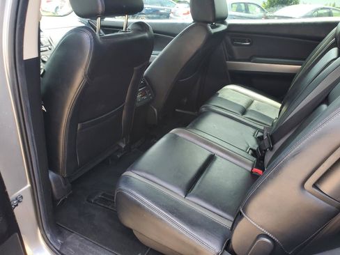 Used 2010 MAZDA CX-9 Grand Touring w/ Moonroof & Bose Audio Pkg AWD/4WD image 15