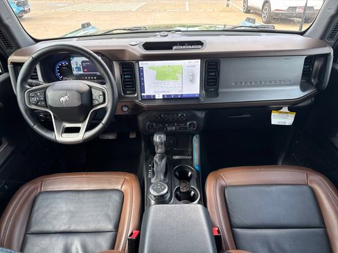 Used 2022 Ford Bronco Outer Banks image 11