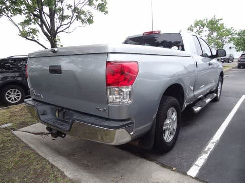 Used 2010 Toyota Tundra 4x4 Double Cab image 4