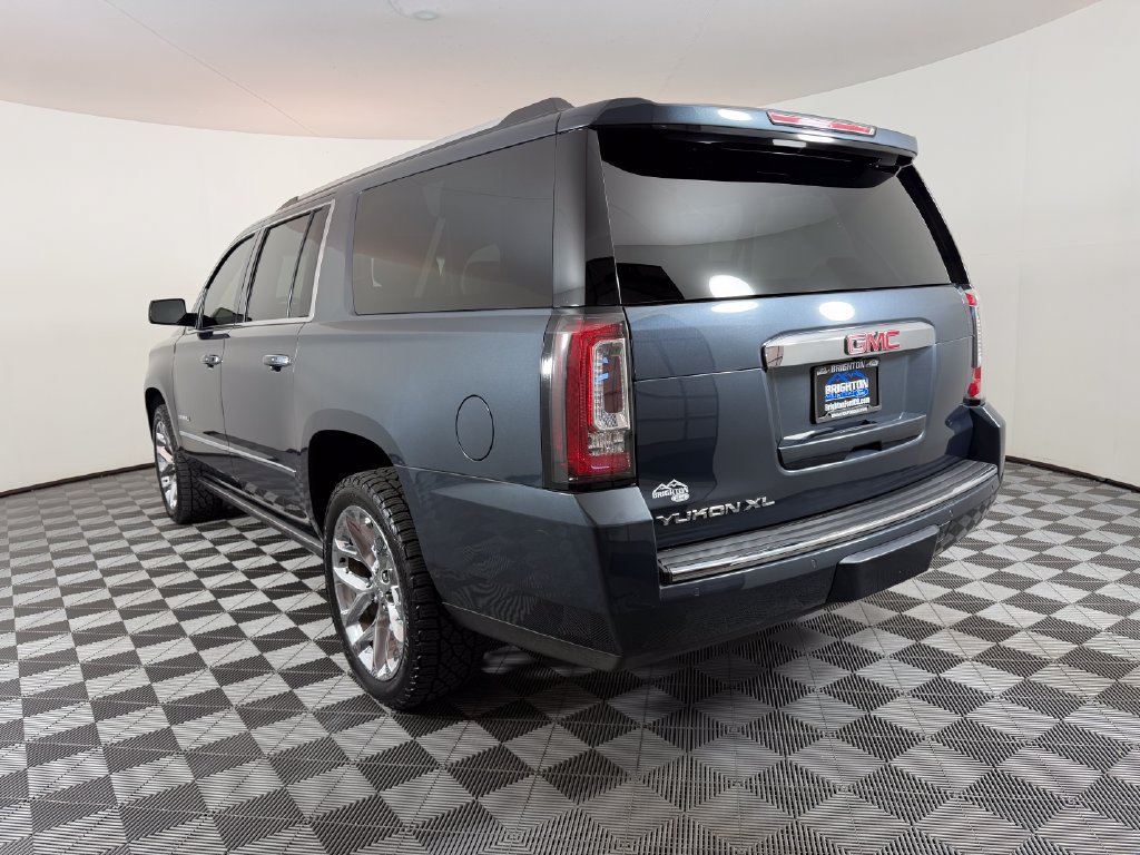 Used 2019 GMC Yukon XL Denali w/ Denali Ultimate Package AWD/4WD image 5