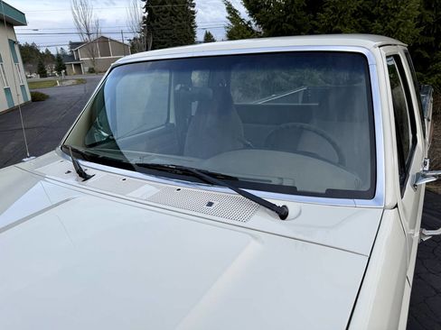 Used 1995 Ford F250 XLT image 16