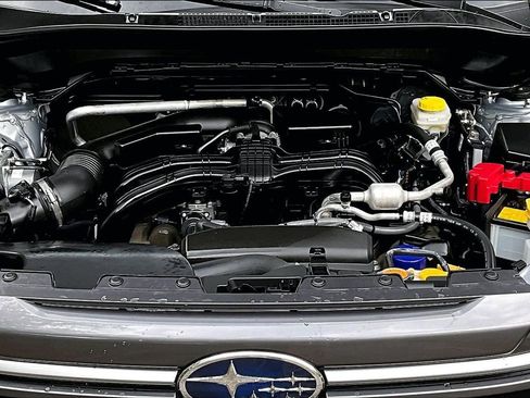 Used 2025 Subaru Forester Premium AWD/4WD image 30