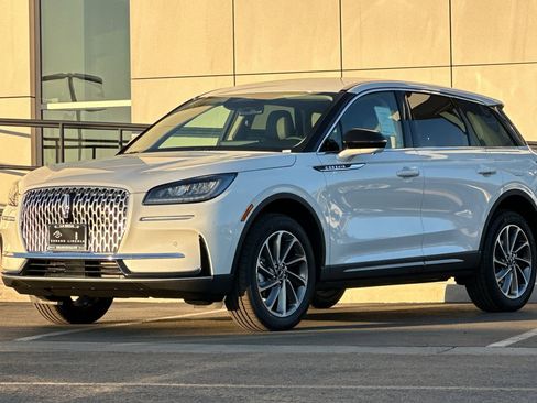 New 2025 Lincoln Corsair Premiere w/ Equipment Group 101A image 7