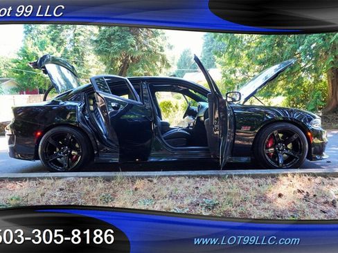 Used 2017 Dodge Charger SRT RWD image 30
