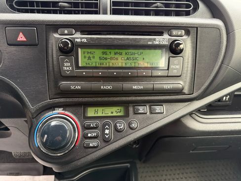 Used 2014 Toyota Prius C One image 12