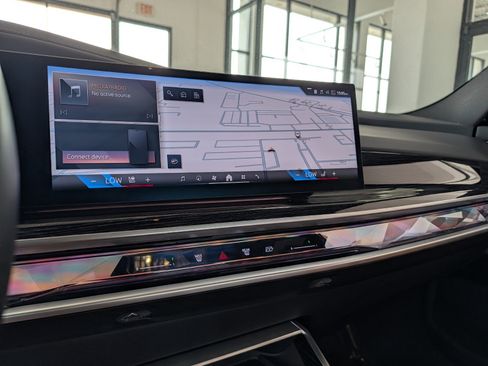Certified 2024 BMW 740i xDrive AWD/4WD image 23