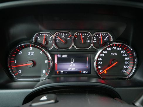 Used 2015 GMC Sierra 1500 SLT w/ SLT Crew Cab Value Package AWD/4WD image 27