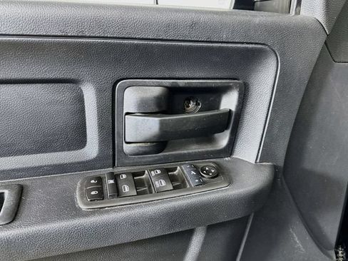 Used 2017 RAM 1500 Express w/ Black Ram 1500 Express Group AWD/4WD image 19