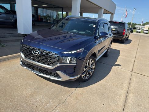 Used 2022 Hyundai Santa Fe Calligraphy FWD image 2