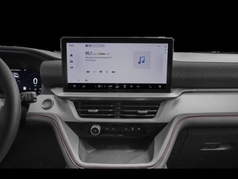 New 2026 Ford Explorer Active w/ Active Comfort Package image 7