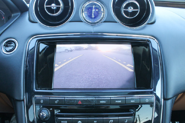 Used 2012 Jaguar XJ L RWD image 21