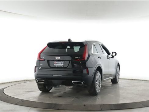 Used 2024 Cadillac XT4 Premium Luxury w/ Technology Package image 7