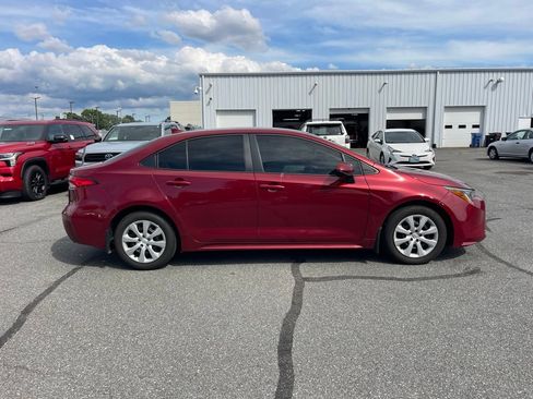 Used 2024 Toyota Corolla LE FWD image 6