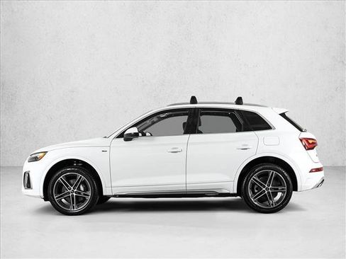 Used 2025 Audi Q5 e Premium Plus image 9