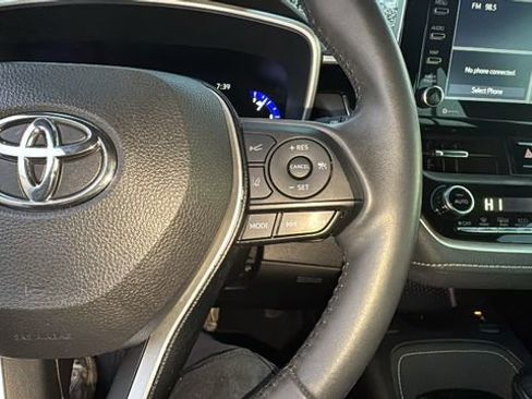 Used 2020 Toyota Corolla XSE image 20