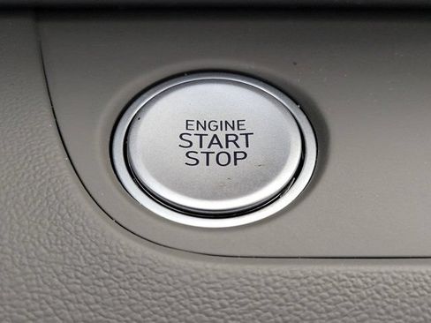 Certified 2024 Hyundai Elantra SEL FWD image 28