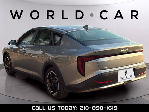 Used 2025 Kia K4 EX FWD image 11