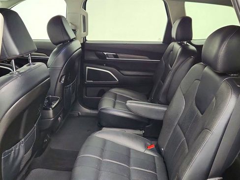 Used 2022 Kia Telluride EX w/ EX Premium Package image 22