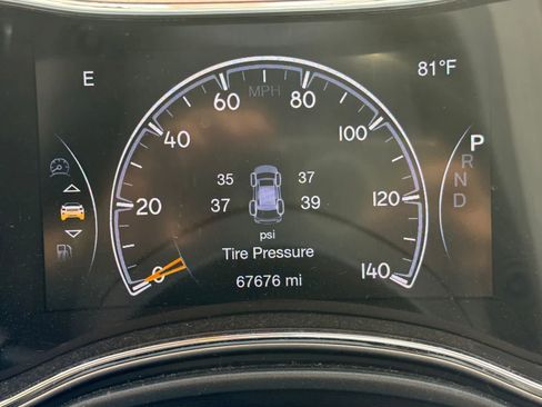Used 2020 Jeep Grand Cherokee Limited AWD/4WD image 14