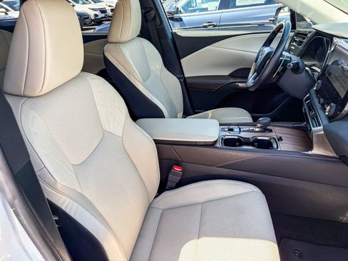 Used 2023 Lexus RX 350 Premium w/ Accessory Package (Z1) FWD image 16