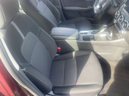 Used 2025 Nissan Sentra SV image 36