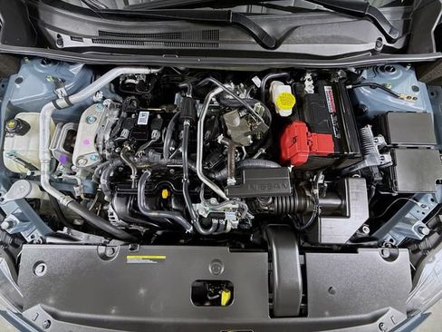 Used 2025 Nissan Sentra SR w/ SR Premium Package FWD image 30