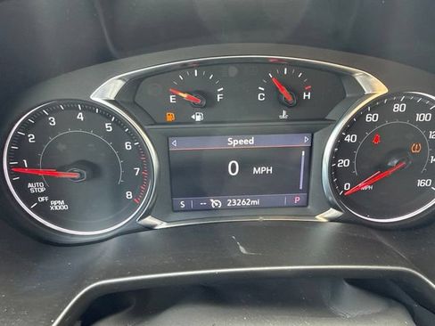 Used 2024 Chevrolet Blazer LT w/ Convenience Package FWD image 16