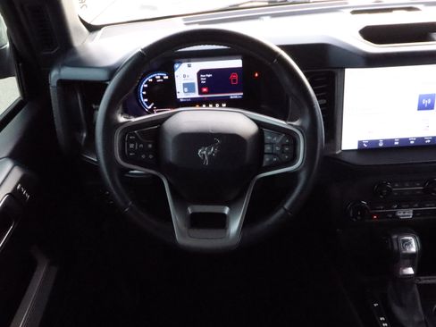 Used 2022 Ford Bronco Outer Banks image 9