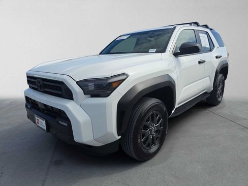 Certified 2025 Toyota 4Runner SR5 AWD/4WD image 7