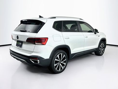 Used 2023 Volkswagen Taos SE FWD image 9