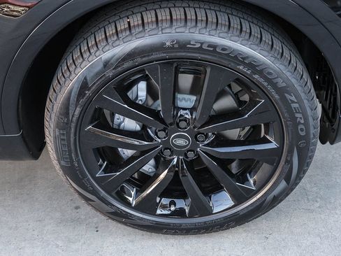 New 2026 Land Rover Discovery Dynamic SE AWD/4WD image 13