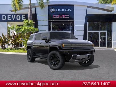 New 2026 GMC Hummer EV SUV w/ LPO, Dark Essentials Package