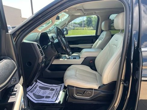 Used 2018 Ford Expedition Platinum RWD image 9
