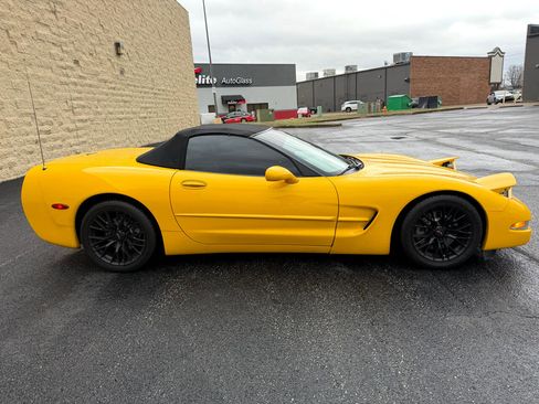 Used 2004 Chevrolet Corvette Convertible w/ Preferred Equipment Group image 6