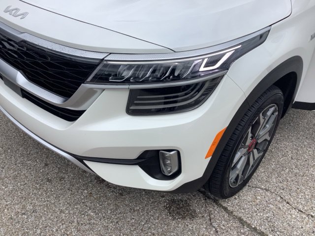 Used 2023 Kia Seltos SX w/ SX Sunroof Package AWD/4WD image 28