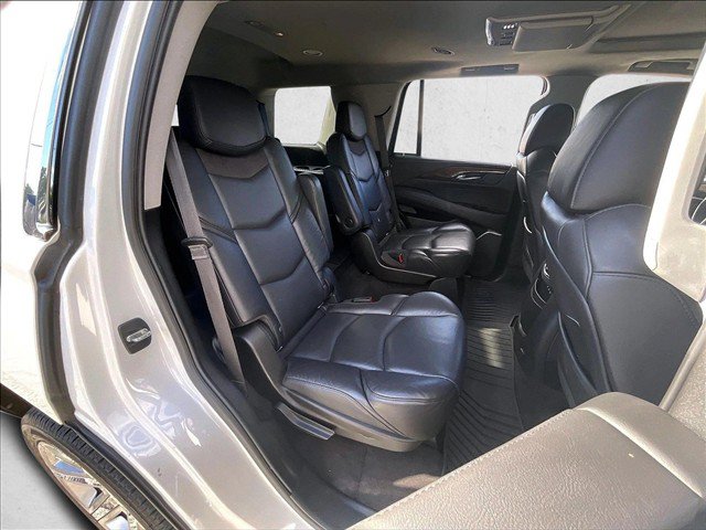 Used 2020 Cadillac Escalade Premium Luxury RWD image 29